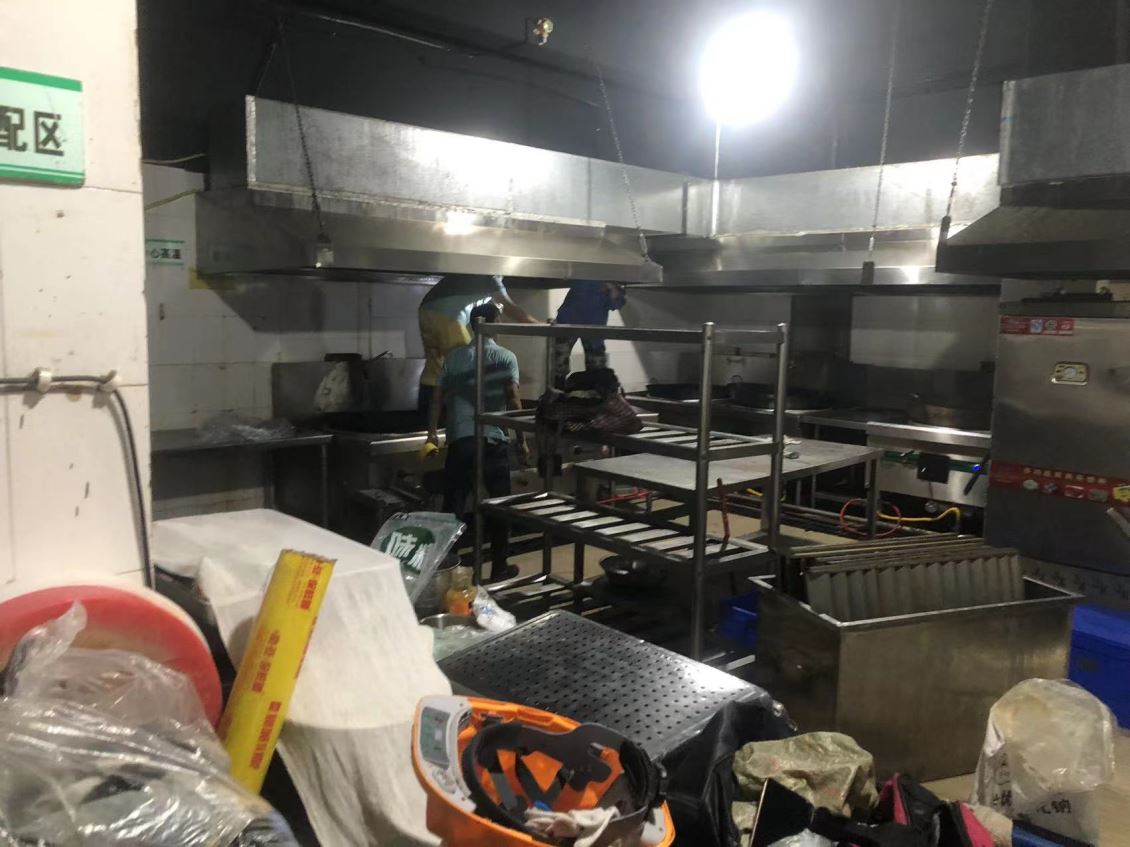 垂直油烟管道清洗方法