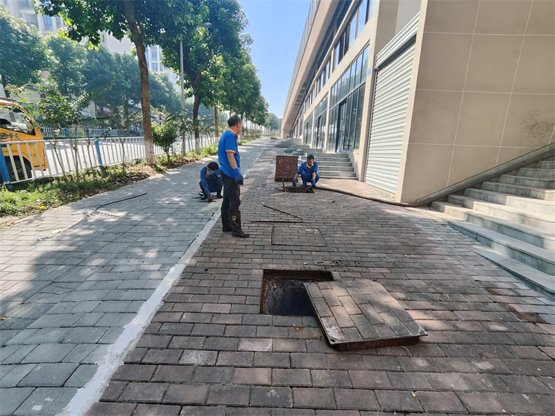 小区化粪池清掏